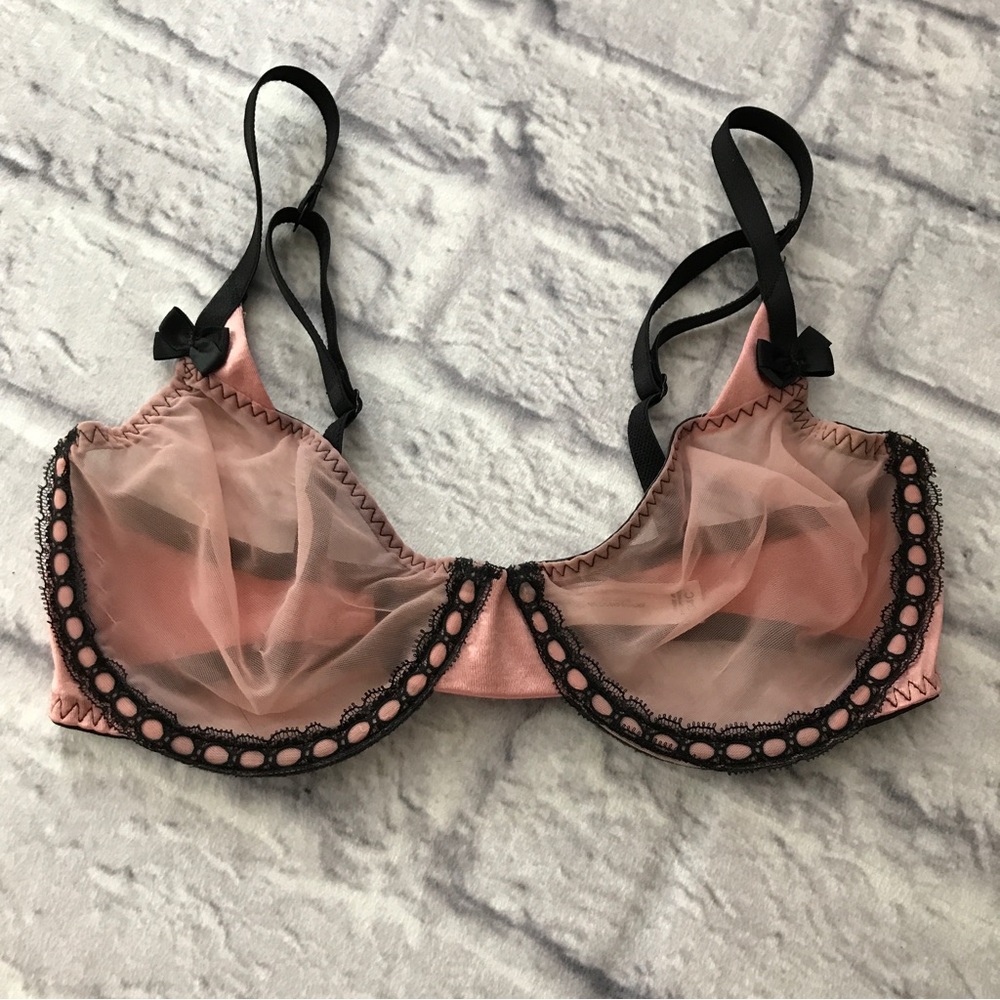 Victoria’s Secret‎ Sheer Pink & Black Bra vintage y2k